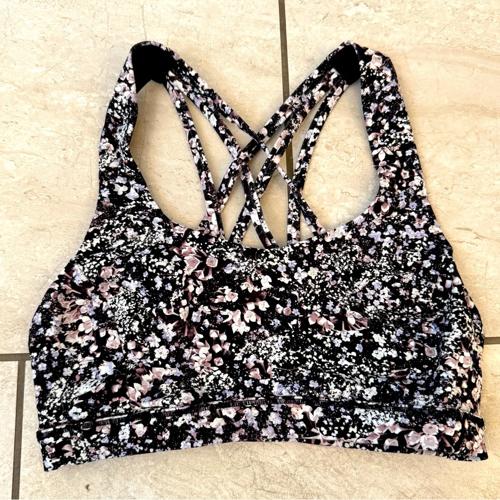 Black floral lululemon sports bra size 4